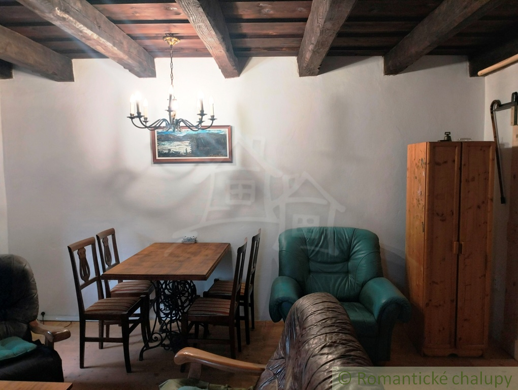 Vidiecka dvojpodlažná chalupa v katastri obce Lubina na pr - 16