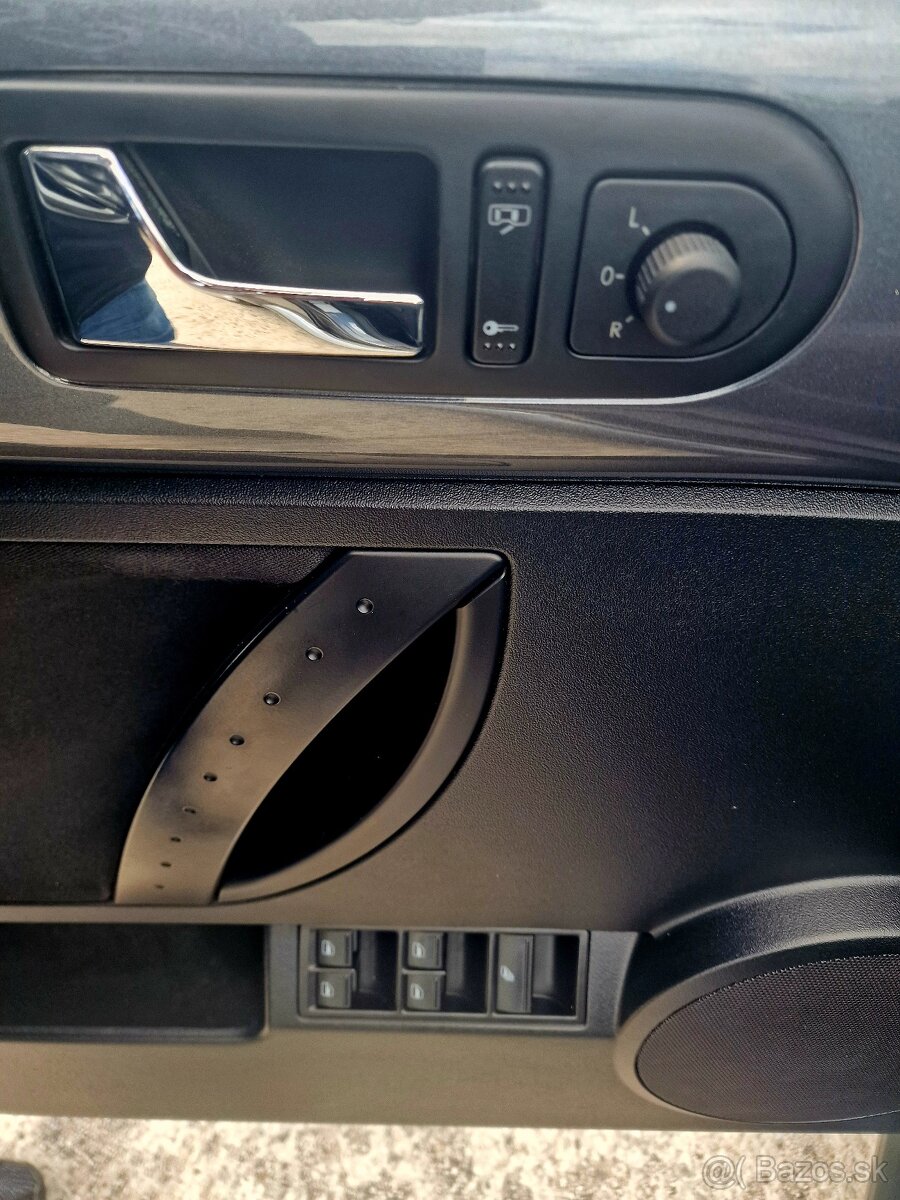 Volkswagen New Beetle 1.9TDI rok 2009 - 16