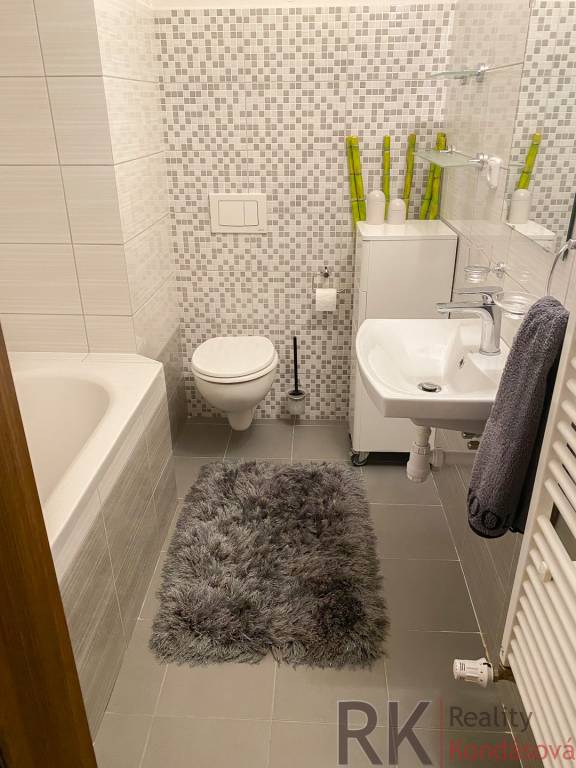 Tehlový byt v centre Košíc, s balkónom a výťahom - 16