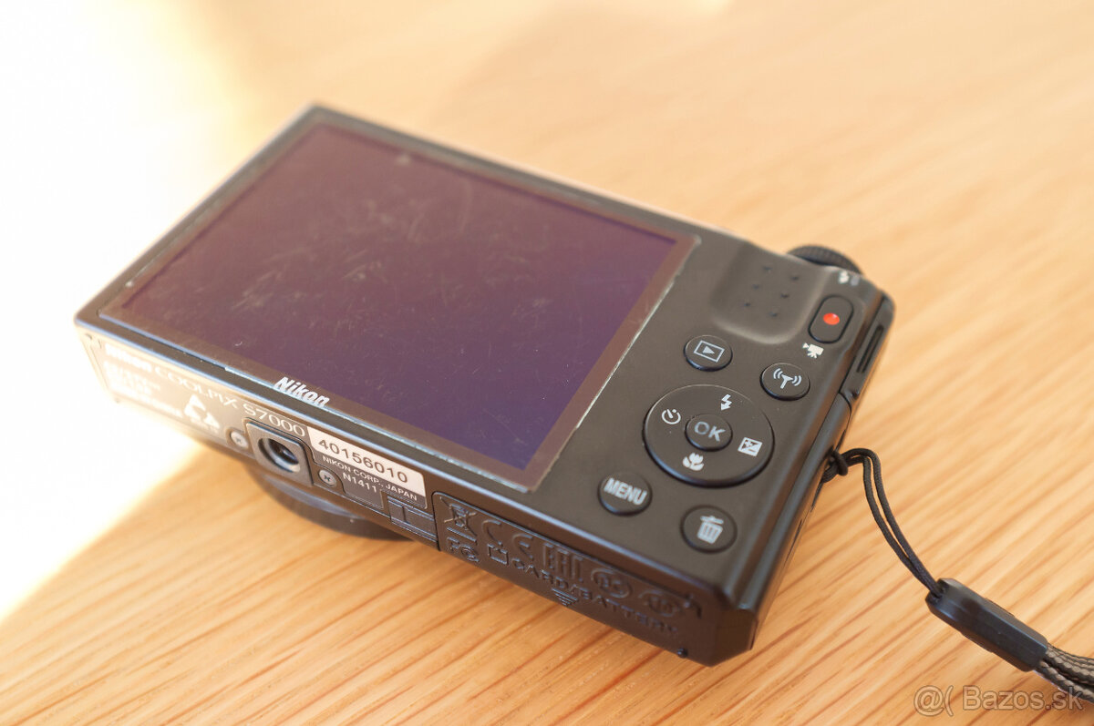 Nikon Coolpix S7000 - 16