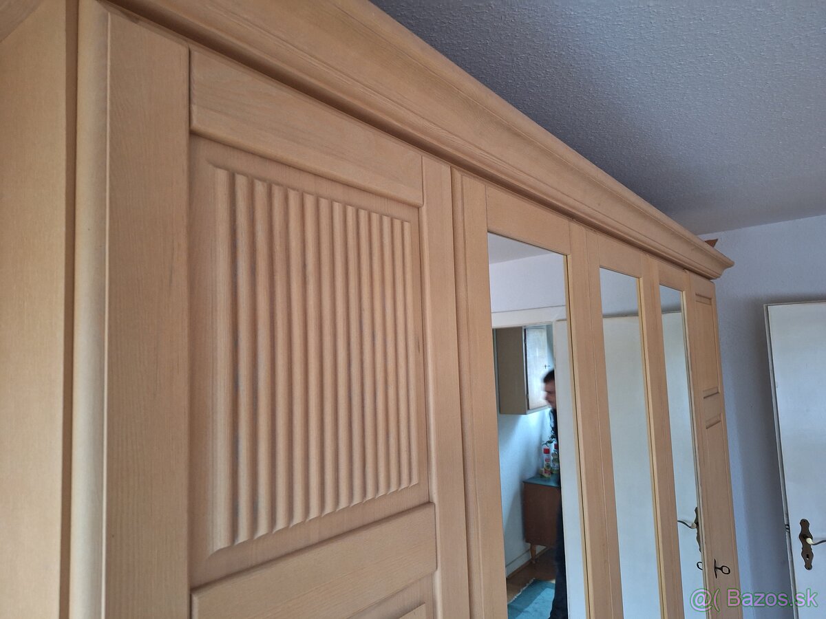 PEKNÁ SPÁLNA PINIE - 16