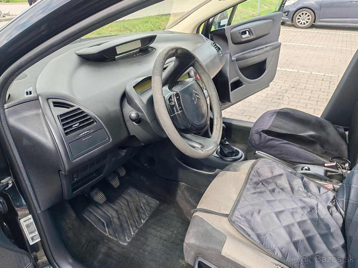 Predám verného citronika C4 – ešte má chuť jazdiť - 16