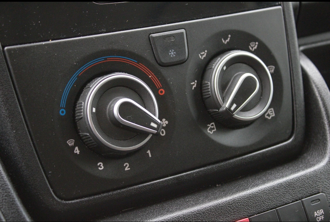 Peugeot Boxer 2.0 BlueHDi 9-miestny - 16