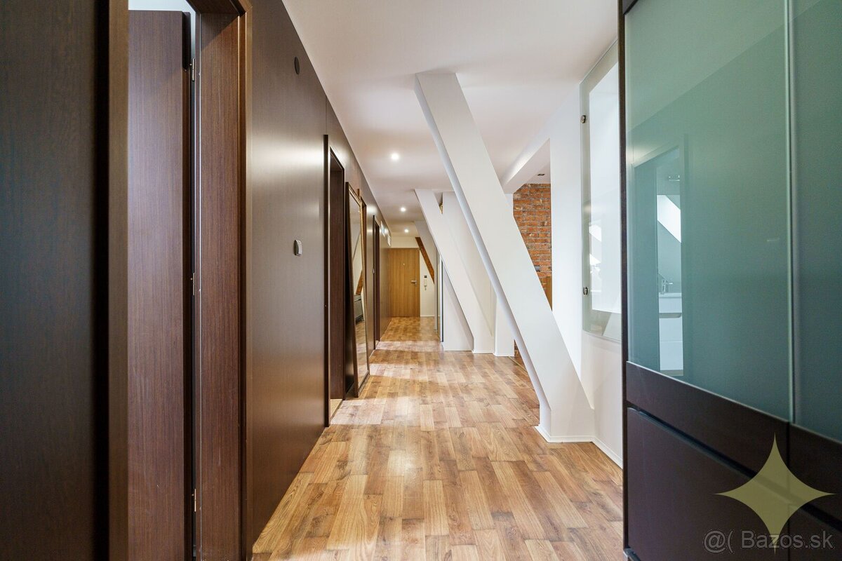 Exkluzívne na predaj krásny mezonetový 5 izbový byt o výmere - 16