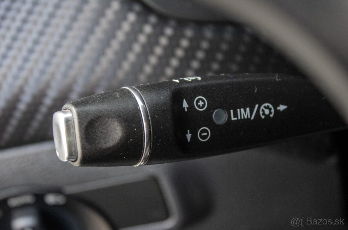 Mercedes-Benz GLA 180 A/T - 16