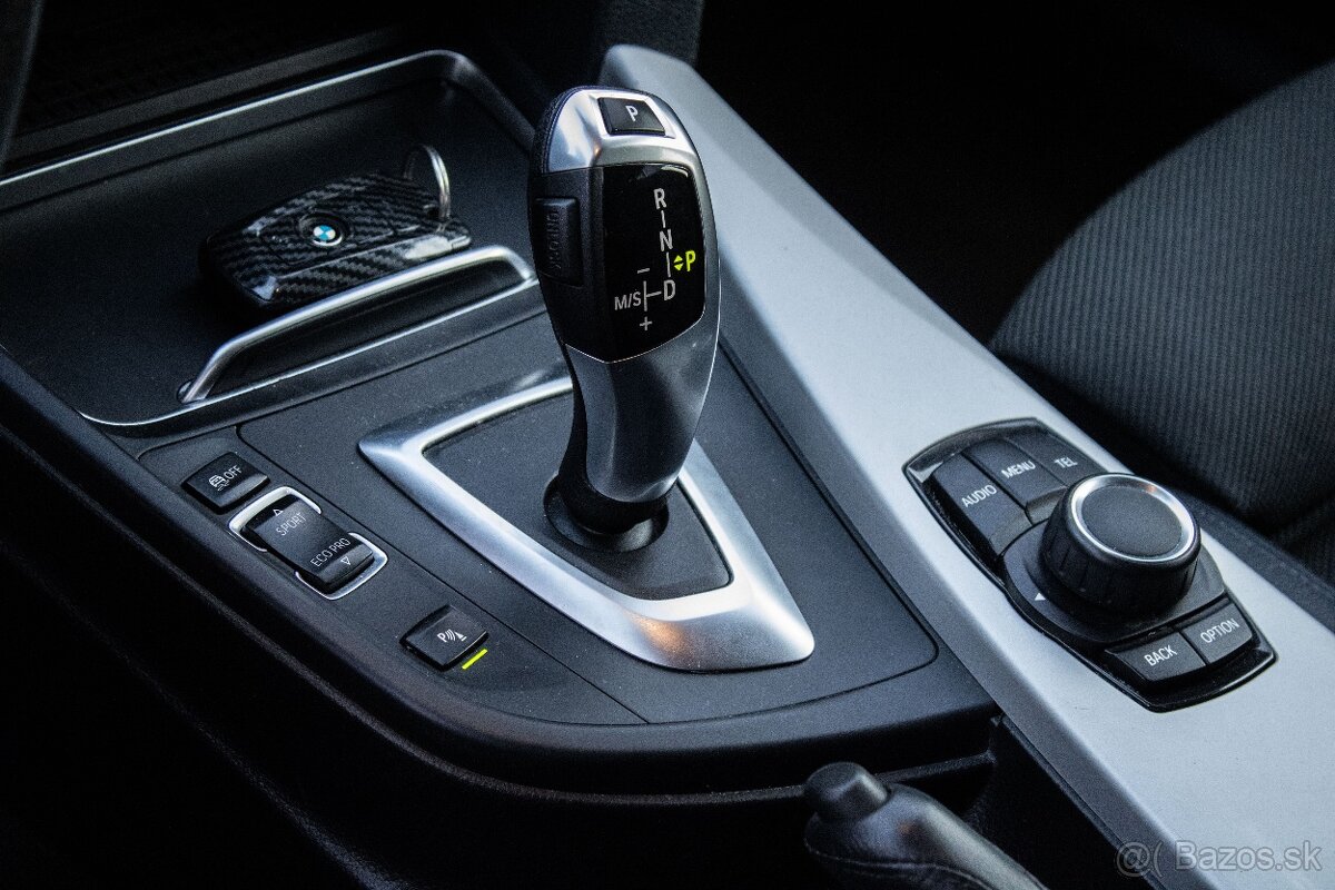 BMW Rad 3 Touring 318d F31 A/T 110kW - 16