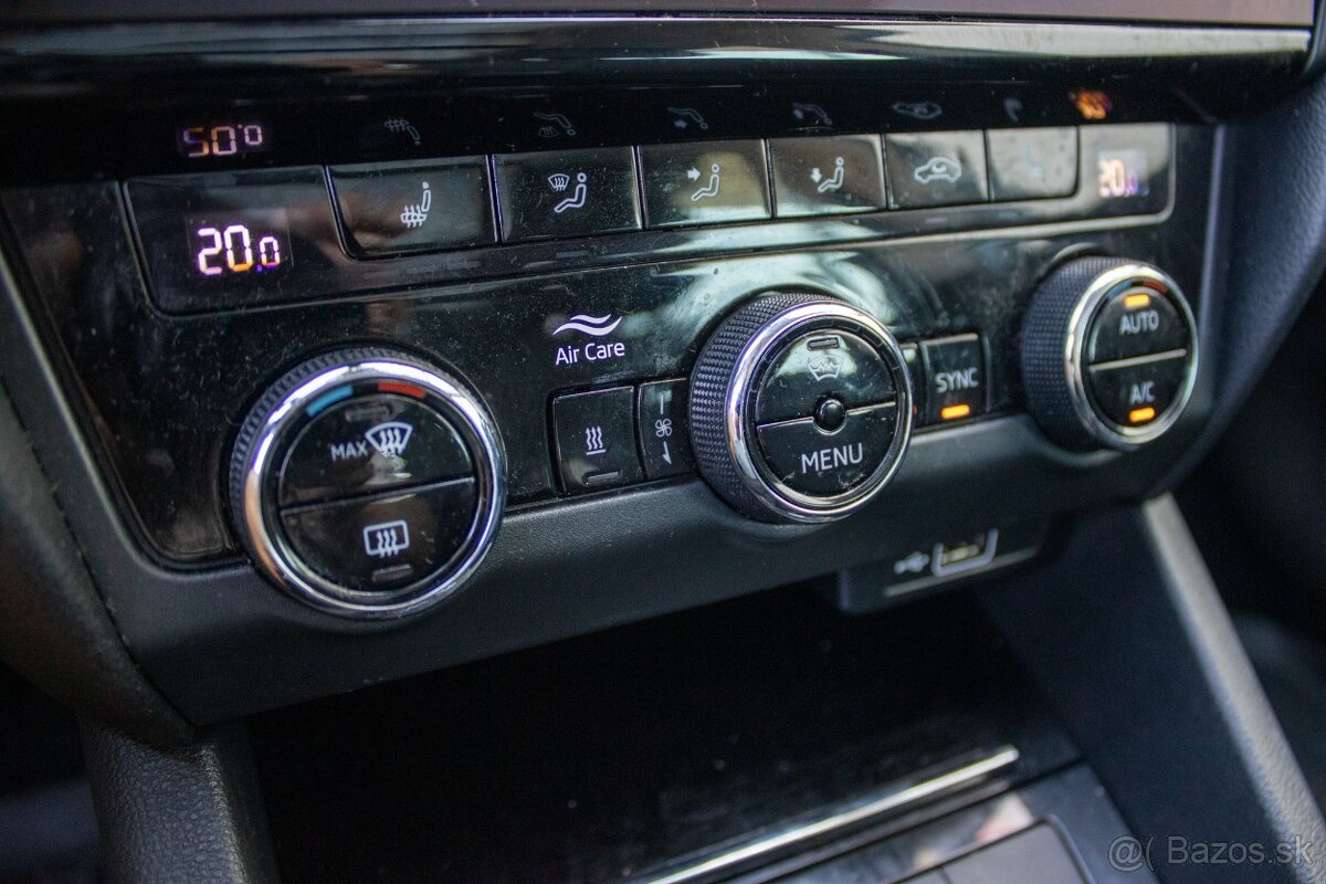 Škoda Octavia Combi - 16