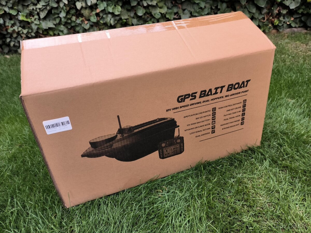 Zavazacia lodka GPS + SONAR - 16