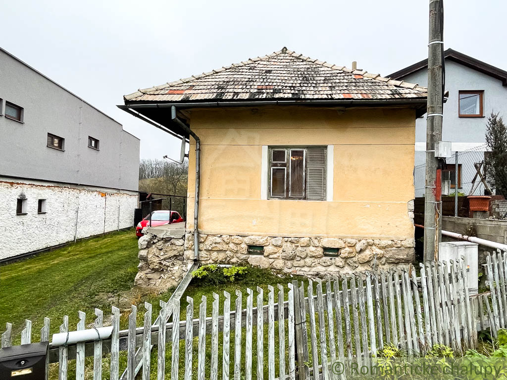 Rodinný dom / chalupa s veľkou záhradou v tichej obci Horn - 16