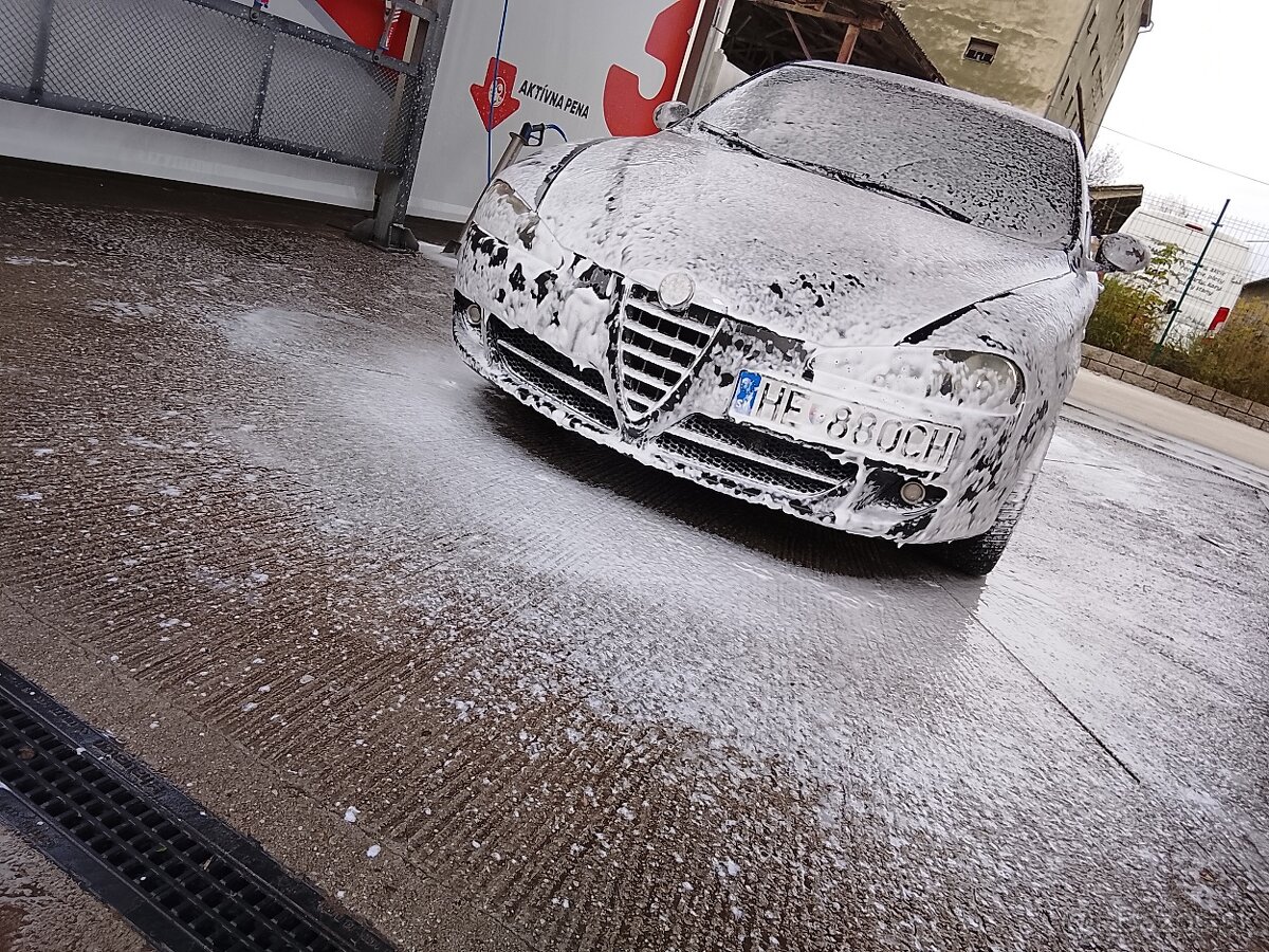 Predám alfa Romeo Q2 1.9 JTD 110 kw - 16