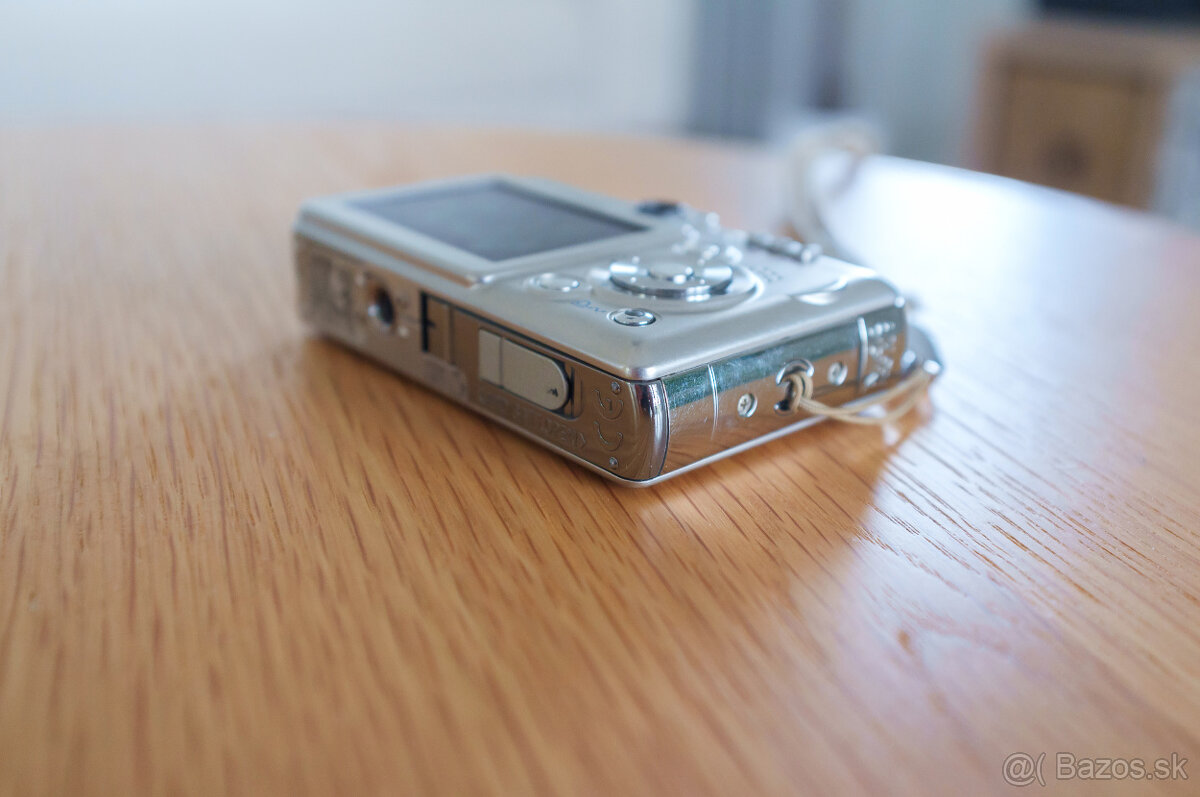Canon Digital IXUS 50 - 16