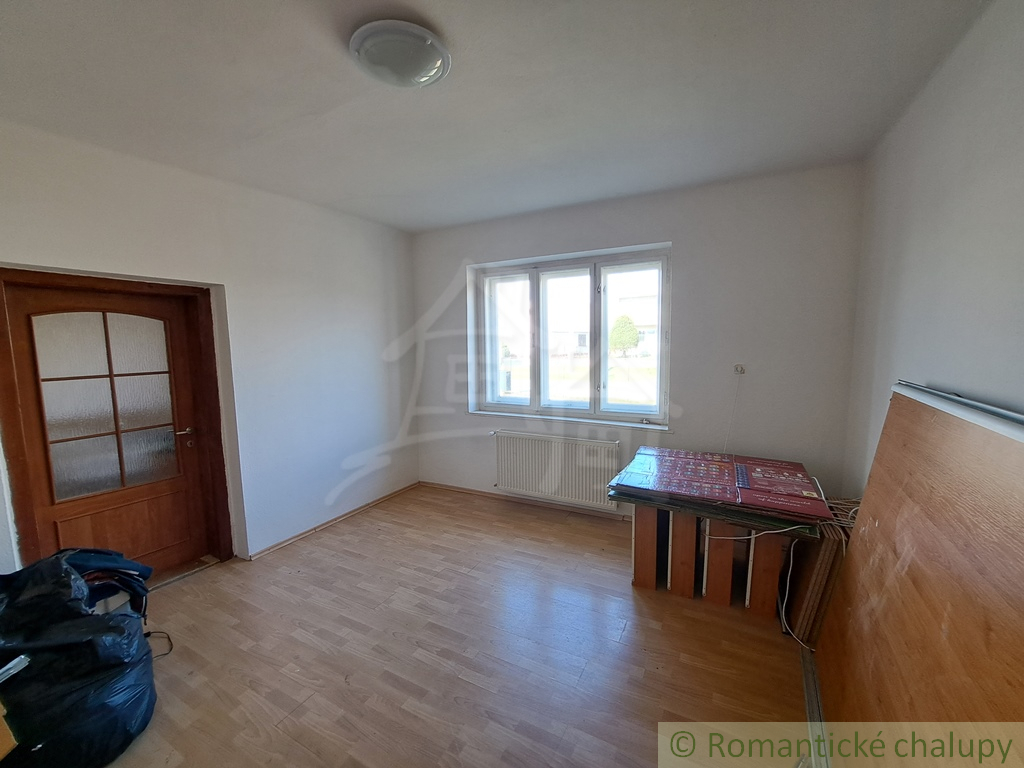 Dom v krásnej obci Podhorany s lesným prostredím, pozemok - 16