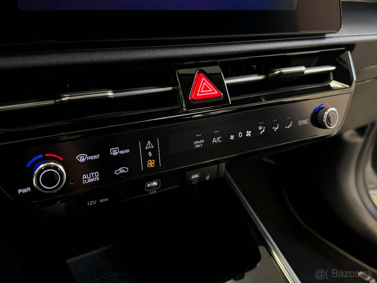 Kia e-Niro Baterie 64,8kWh Motor 150KW Style AT 5d rv11/2023 - 16