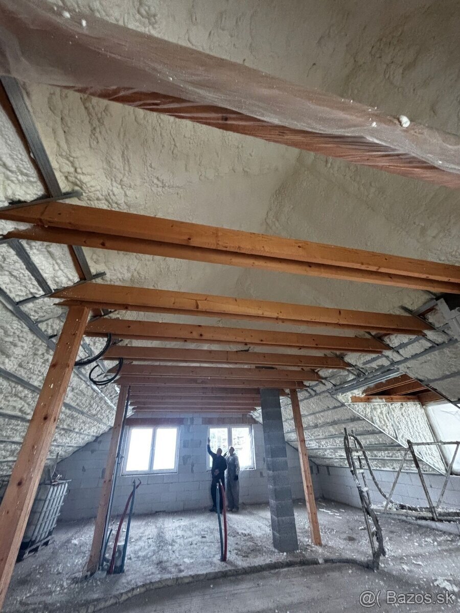ZATEPLENIE STRIEKANOU PUR PENOU – PODKROVIE, GARÁŽ, DOM - 16