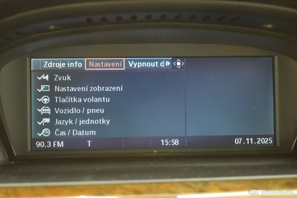 BMW Řada 5 3,0 530XD 170 kW, xen,navi,servis, - 16