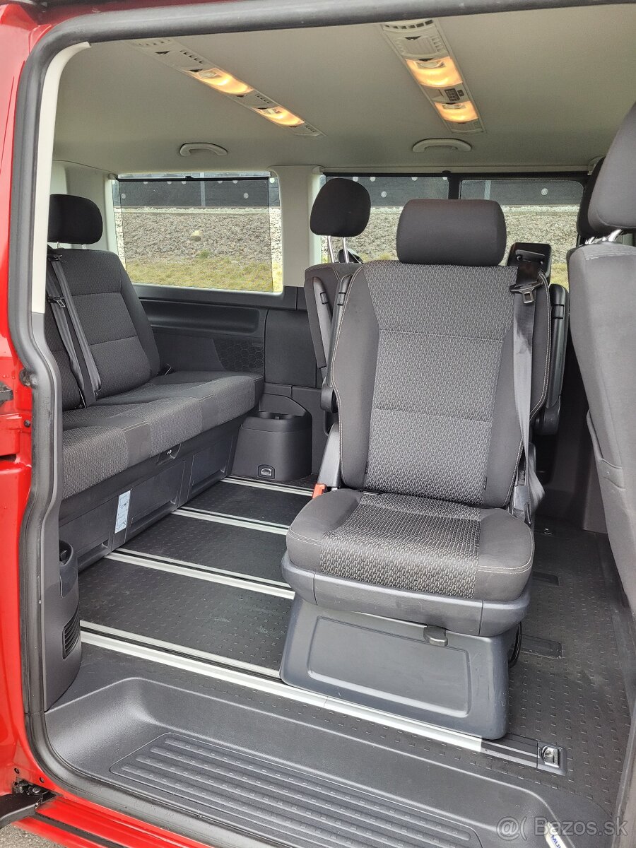 VOLKSWAGEN MULTIVAN T6 2,0Tdi 2018 - 16
