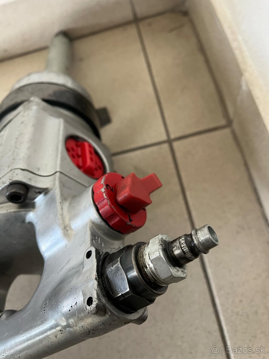 predám pneumatický príklepový skrutkovač - 16