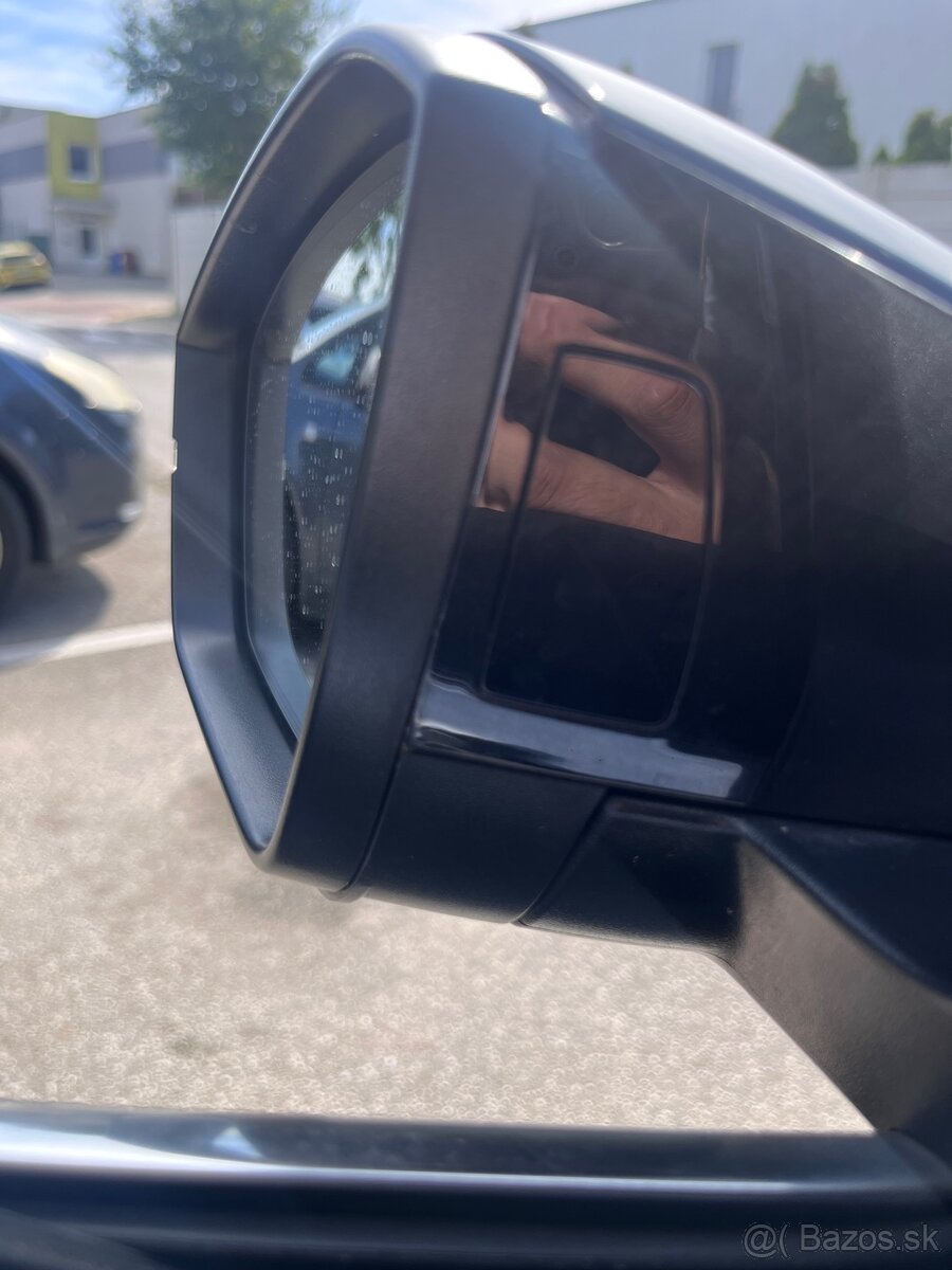 Škoda Superb combi 2.0 TDI DSG - 16