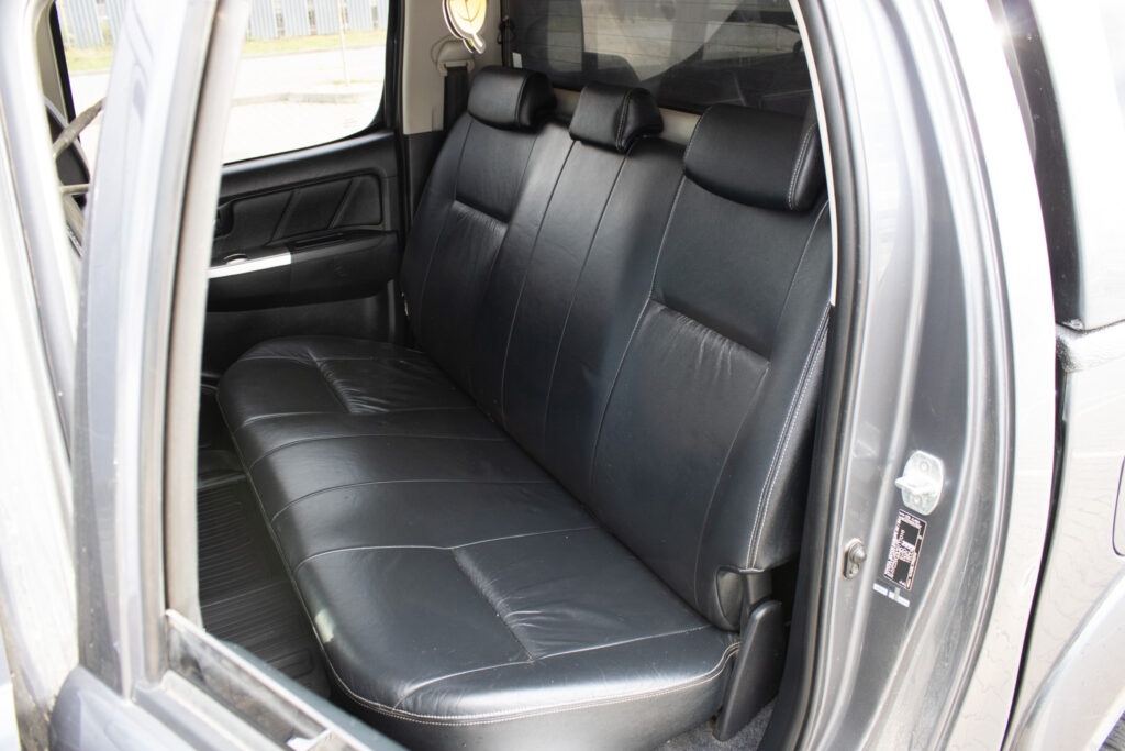 Toyota Hilux z roku 2014 - 16