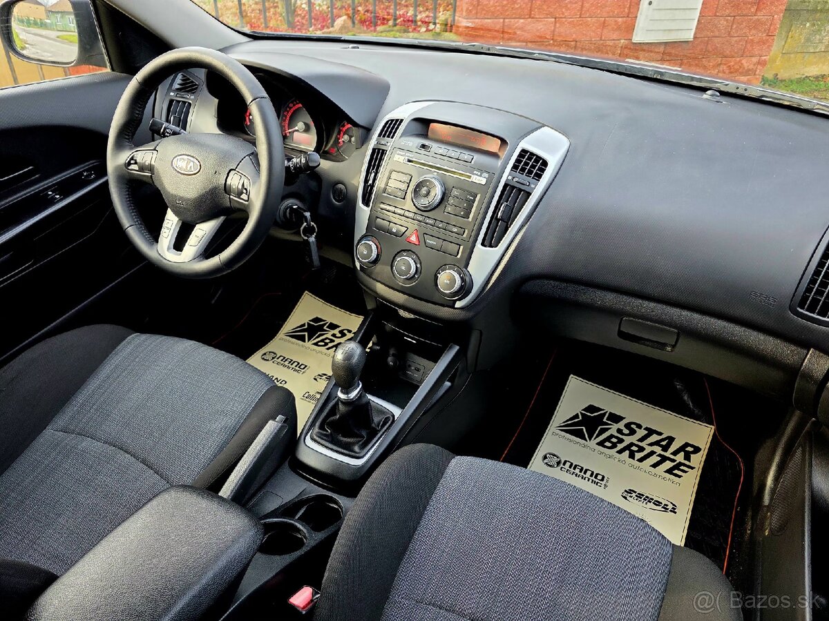Kia Ceed 1.4 CVVT • Facelift 2011 • 172 tisíc KM • Nová STK - 16