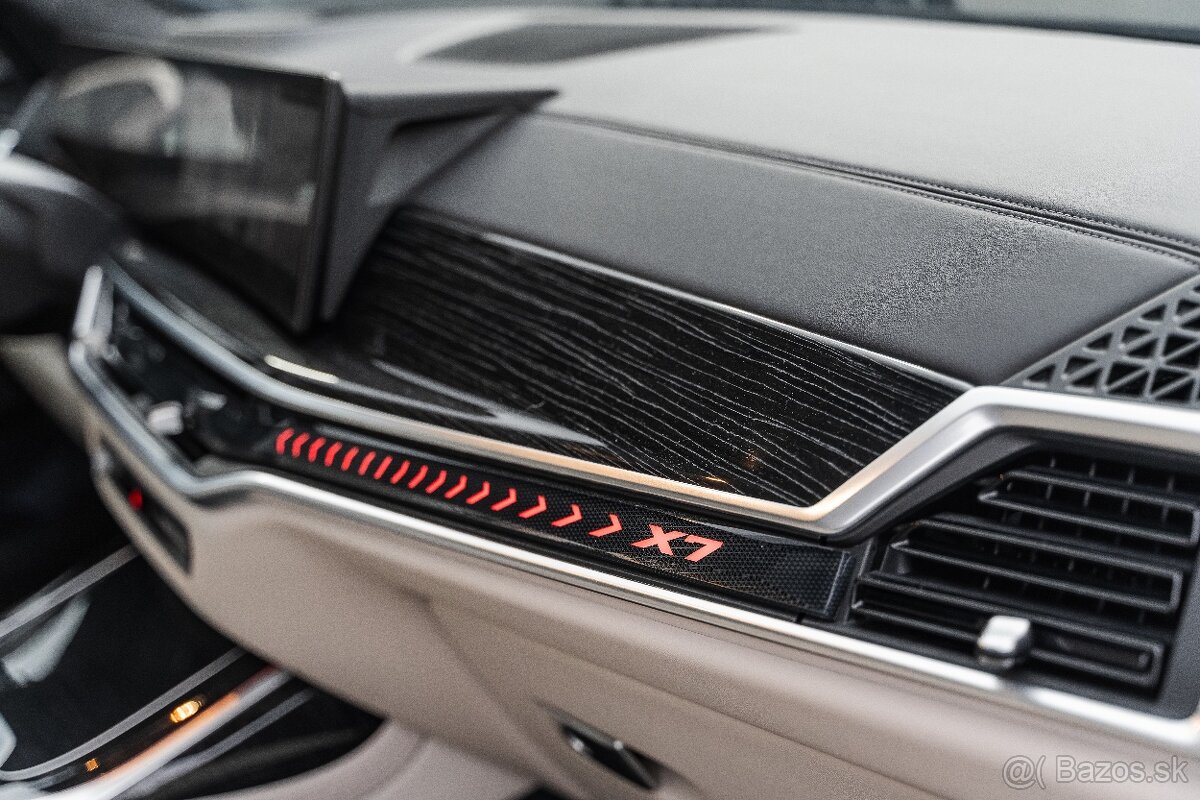 BMW X7 xdrive40d Na prenájom - 16