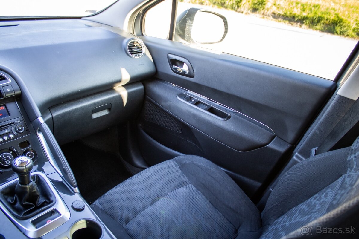 Peugeot 3008 1.6 VTi Anniversary Pack 88kW - 16