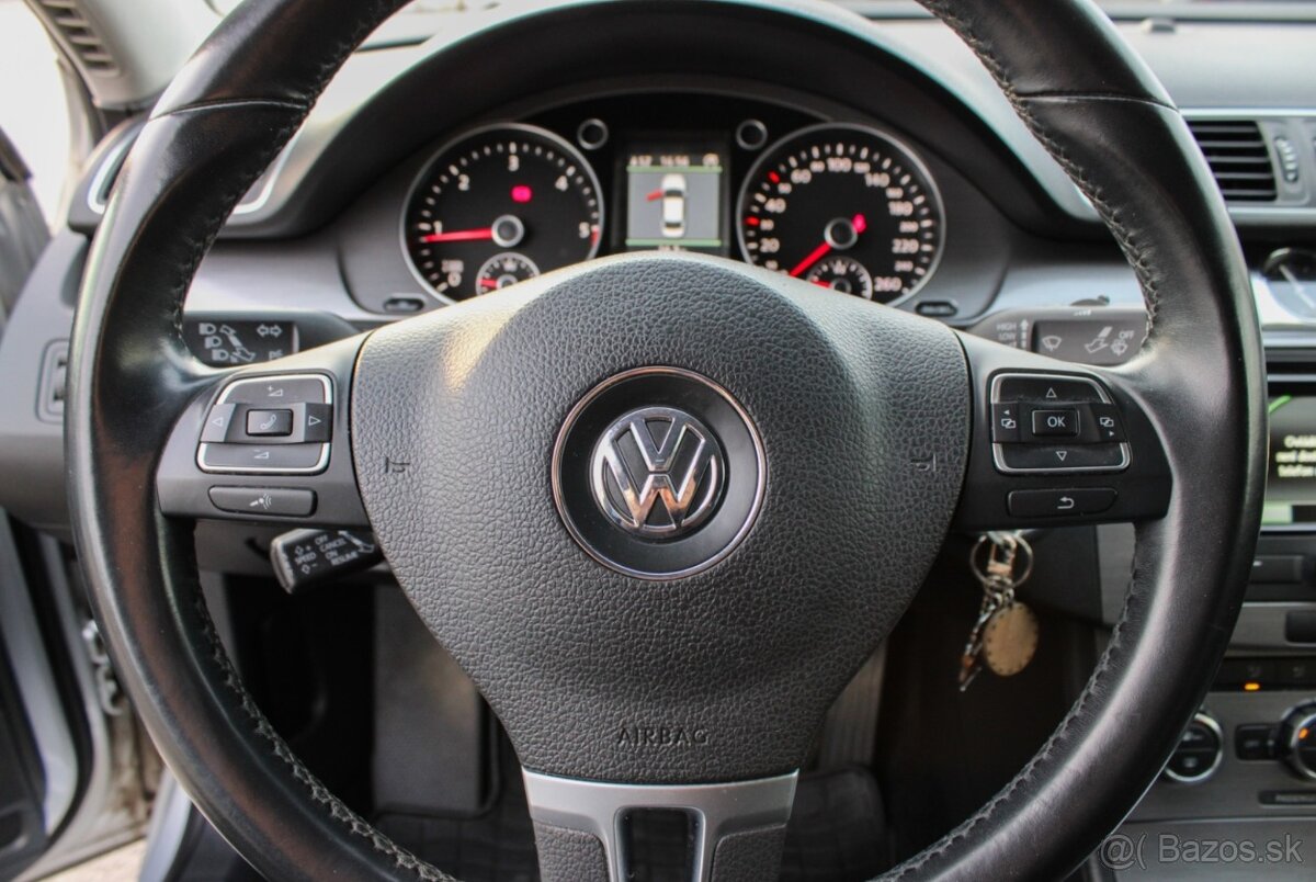 Volkswagen Passat B7 Sedan 2.0 TDI BMT - 16