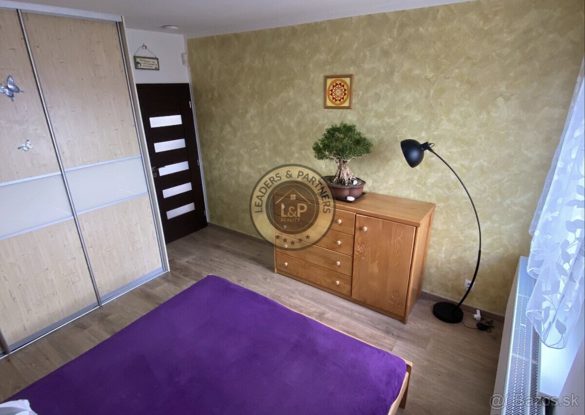 Nízkoenergetické rodinné sídlo s WELLNESS - Záborské - 16