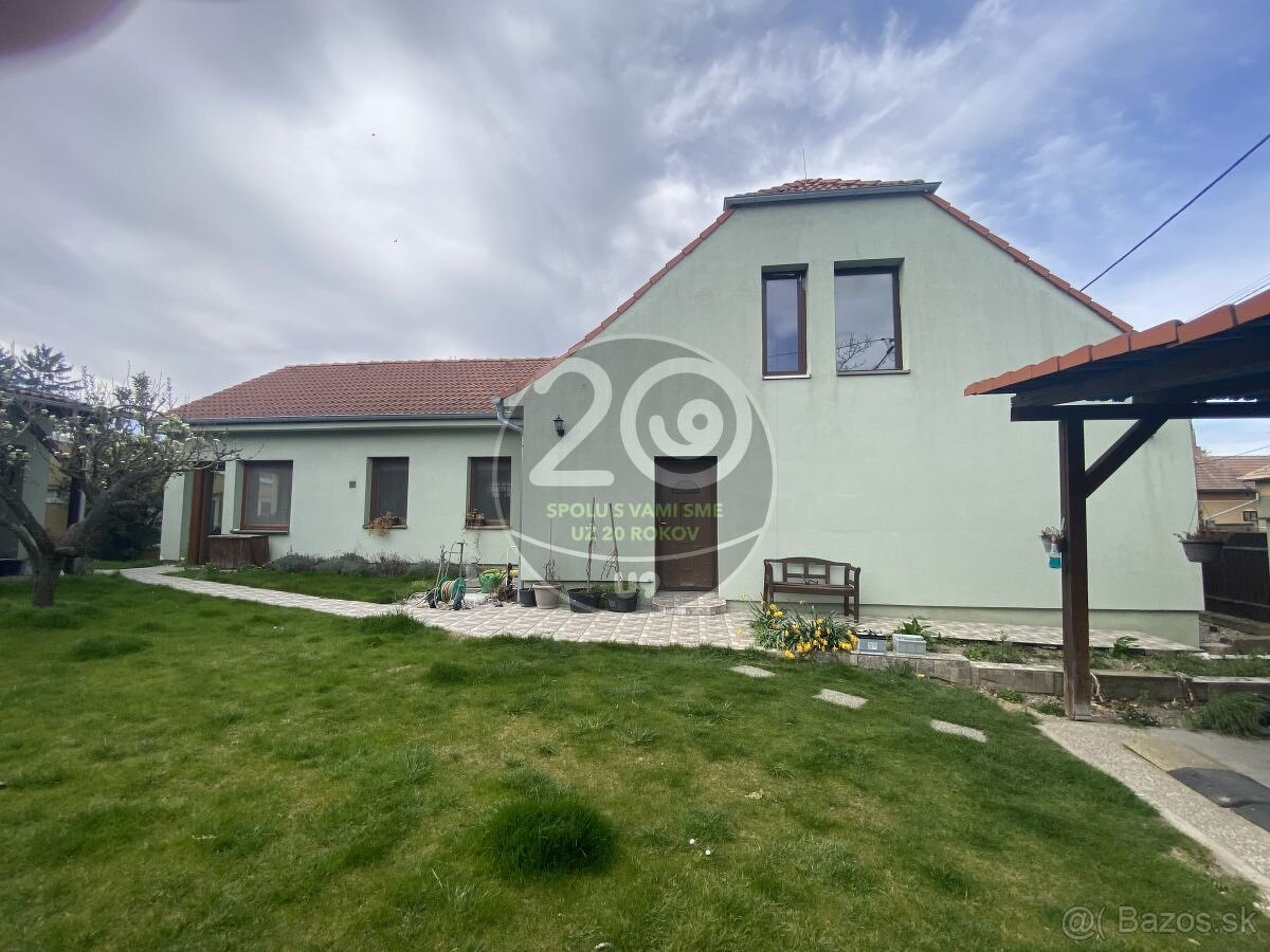 Dražba rodinného domu s garážou v obci Dobrohošť - 16