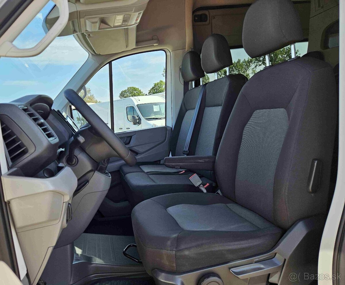 Volkswagen Crafter L3H2 7 miest 2.0TDi/140hp - 2021 - 16