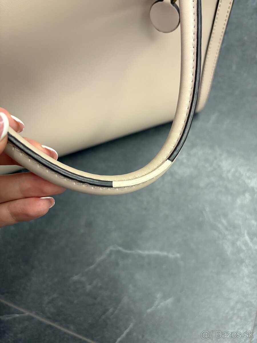 Kabelka Guess bežová - 16