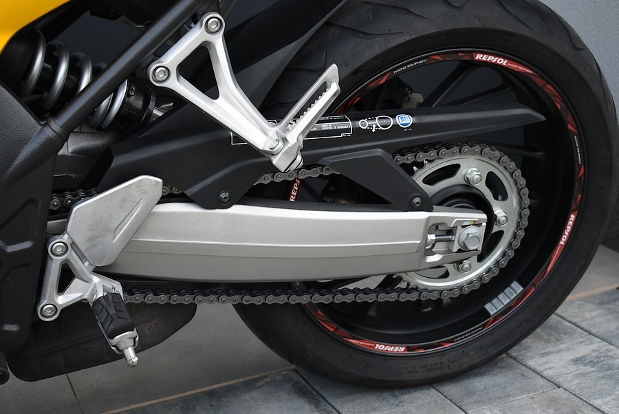 Honda cb 650 F ABS r. 2017 - 14 tis. km - kupena SK - 16