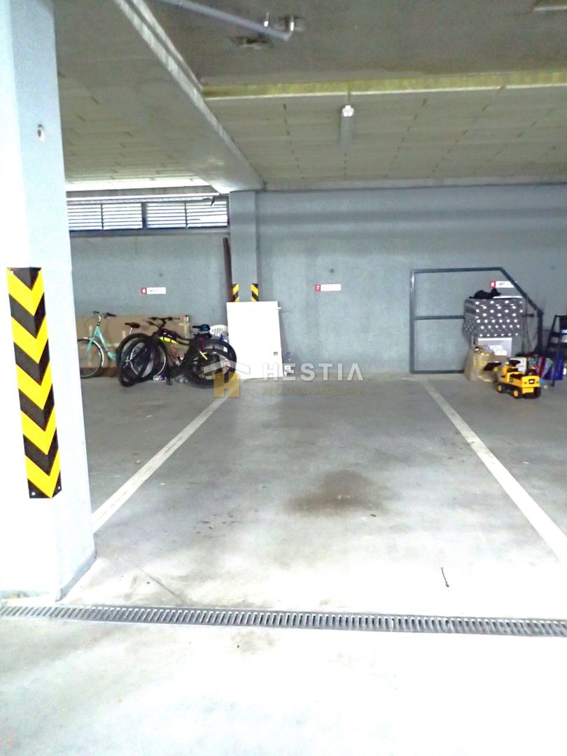 Krásny, kompletne zariadený 2-izbový byt s terasou a parkov - 16