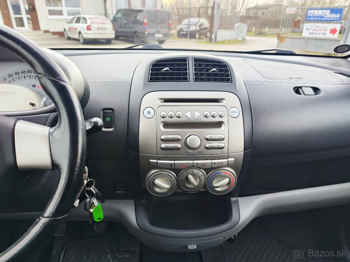Daihatsu Sirion 1,3/67kW 4x4 - 16