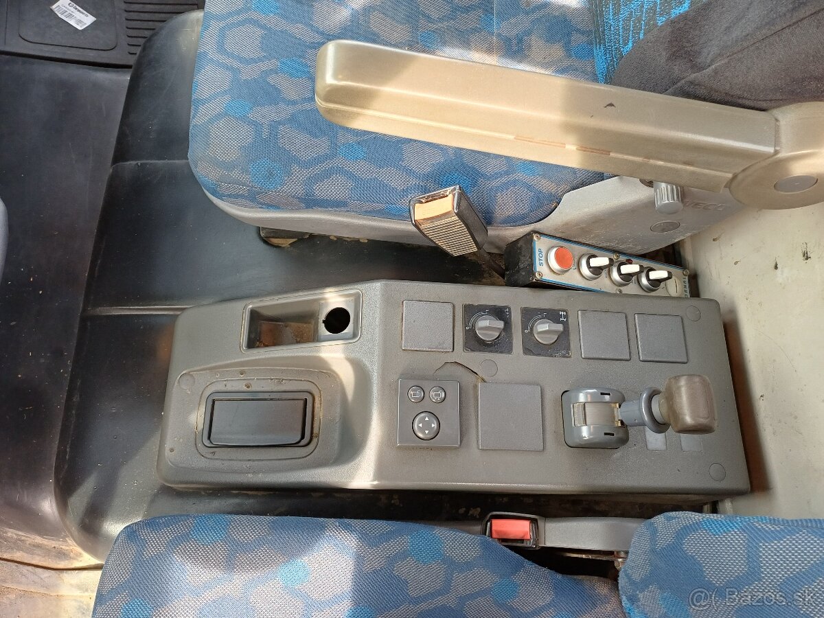 IVECO EUROCARGO ML 90E18 hákový nosič kontejnerů - 16