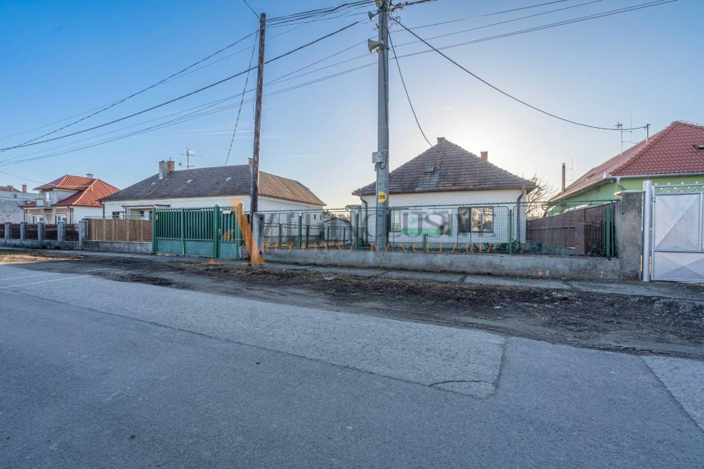 ALL INCLUSIVE l NA PREDAJ 3 IZBOVÝ RODINNÝ DOM S 18 ÁR POZEM - 16