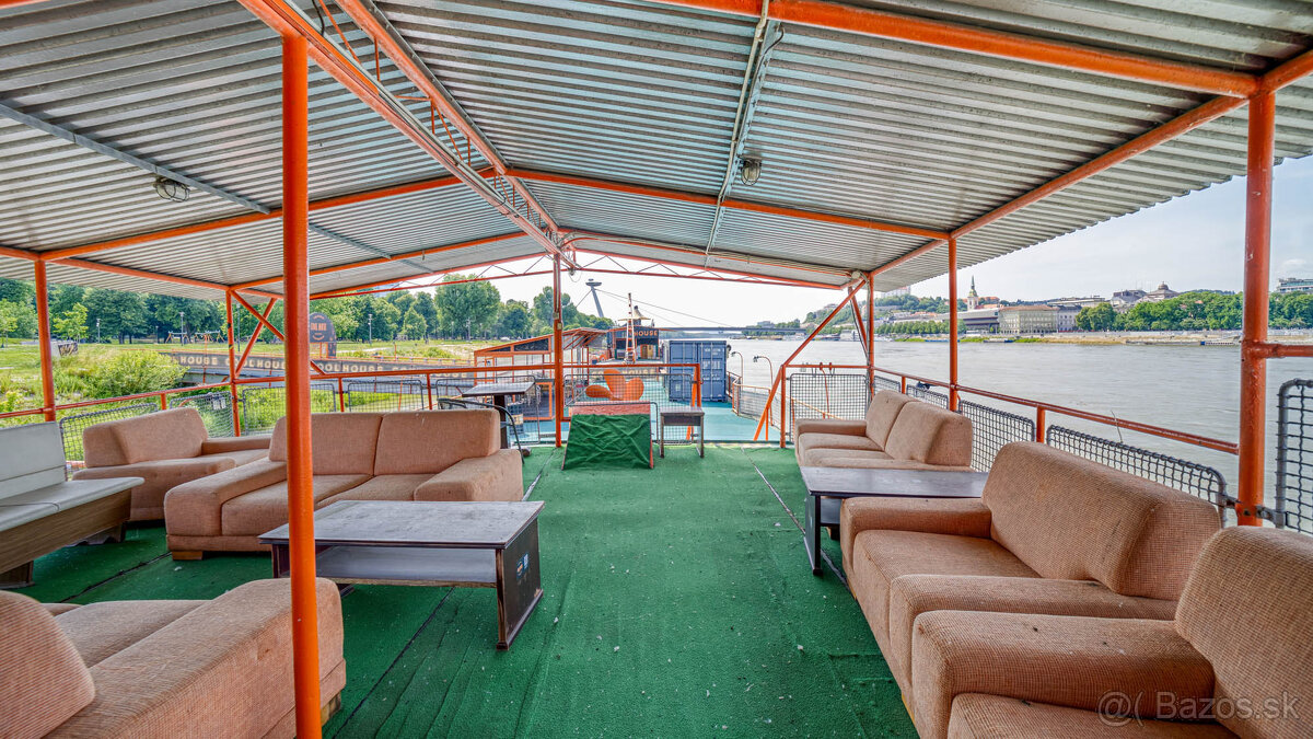 Pontón v TOP lokalite na Tyršovom nábreží - 16