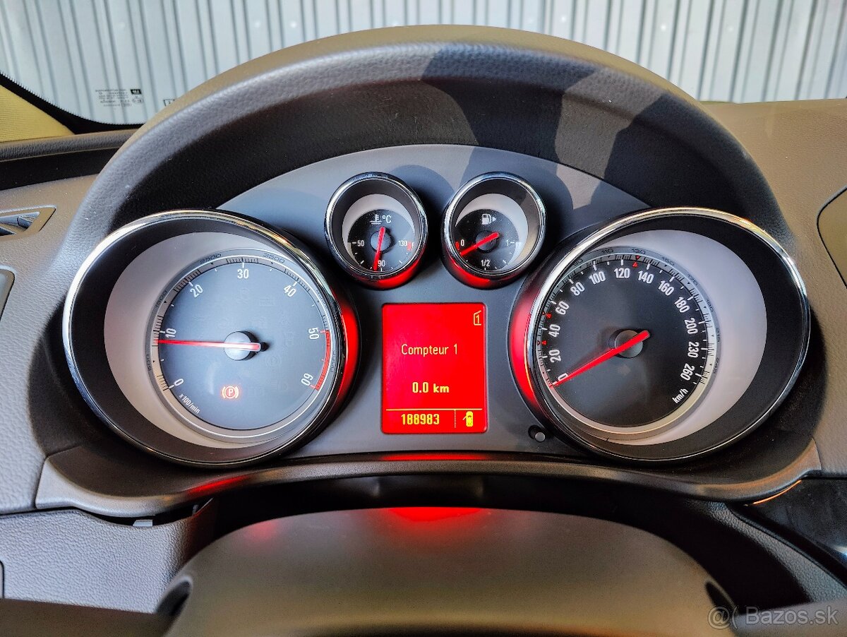 Opel Insignia 2.0 CDTI 160k Cosmo - 16