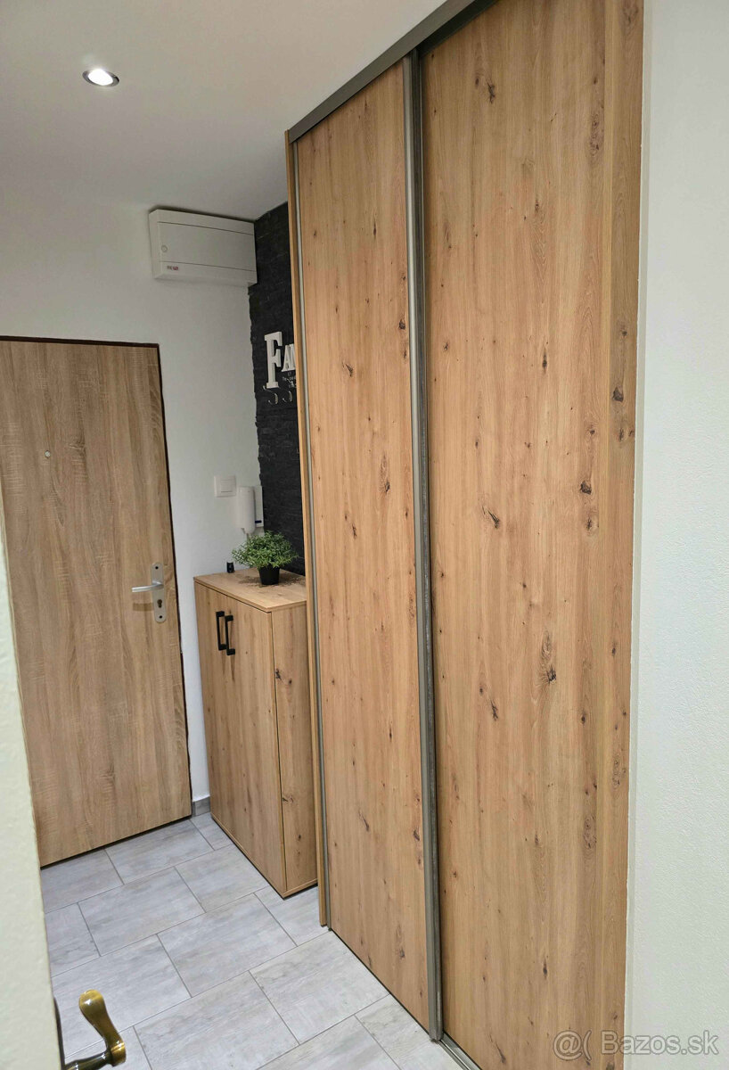 2i byt s možnosťou prerobenia na 3iz.; investičný potenciál - 16