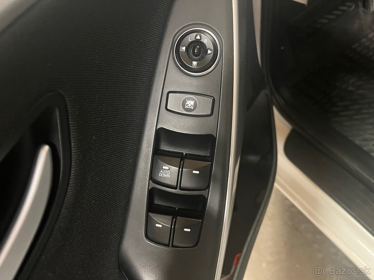 Hyundai i30 1.6crdi 2013 diesel - 16