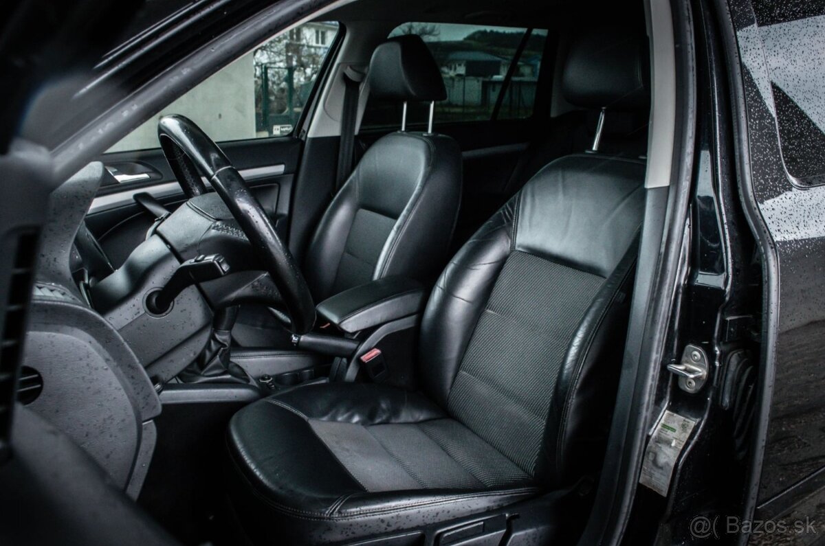 Škoda Octavia Combi 1.4 TSI Elegance - 16