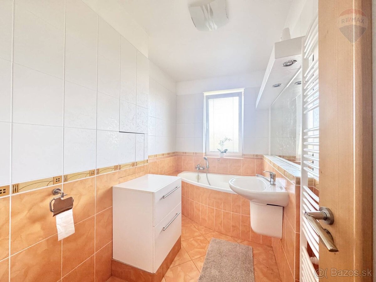 Znížená cena Predaj: 3 izbový byt, Zlaté Klasy, 67 m2, čia - 16