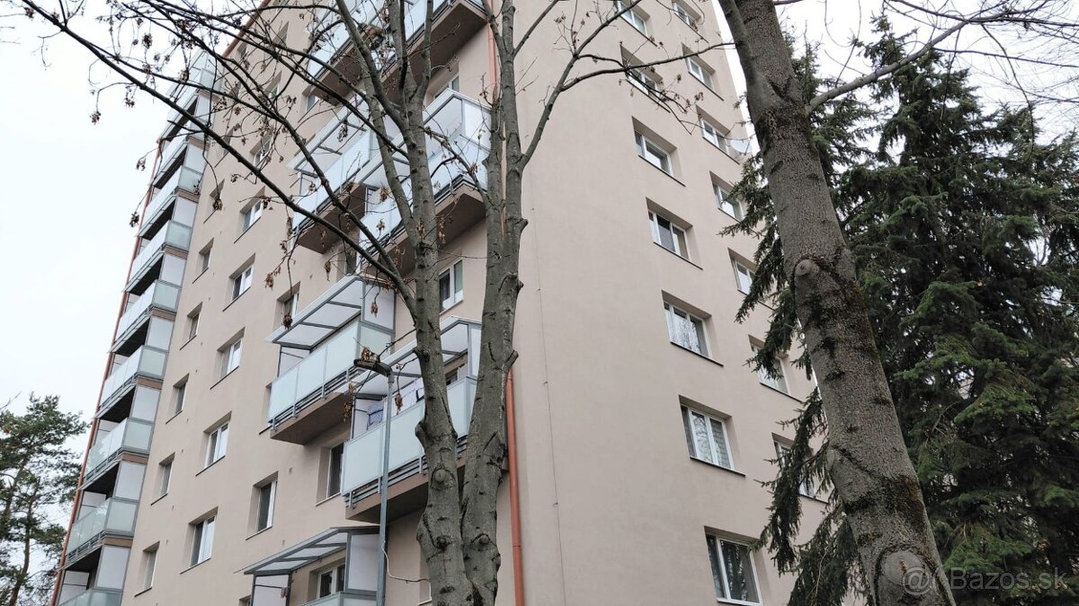 Slnečný, teplý 3 izb. byt s balkónom, A. Stodolu, Prievidza - 16