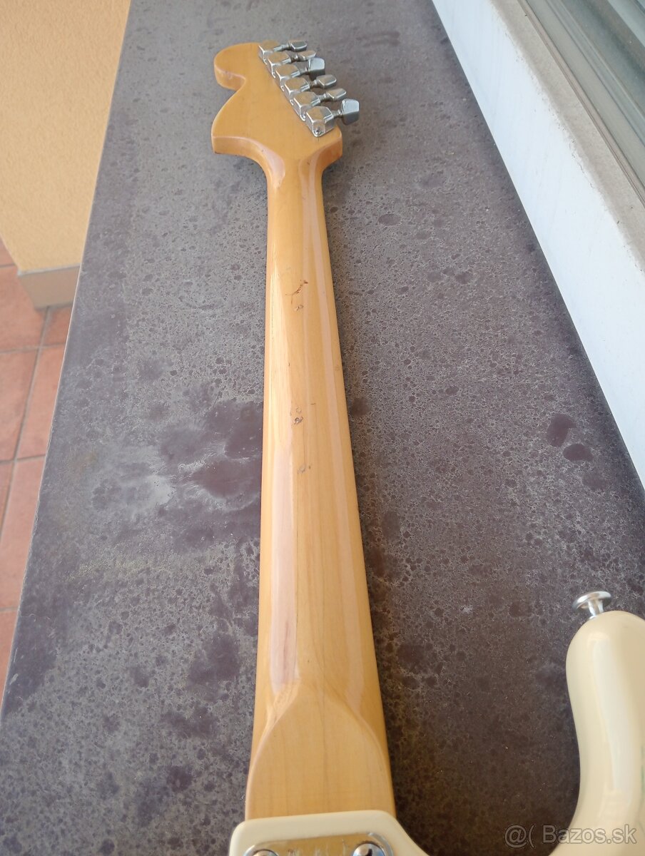 52 až 55 ročná vintage Maya Stratocaster (70. roky) - Japan - 16