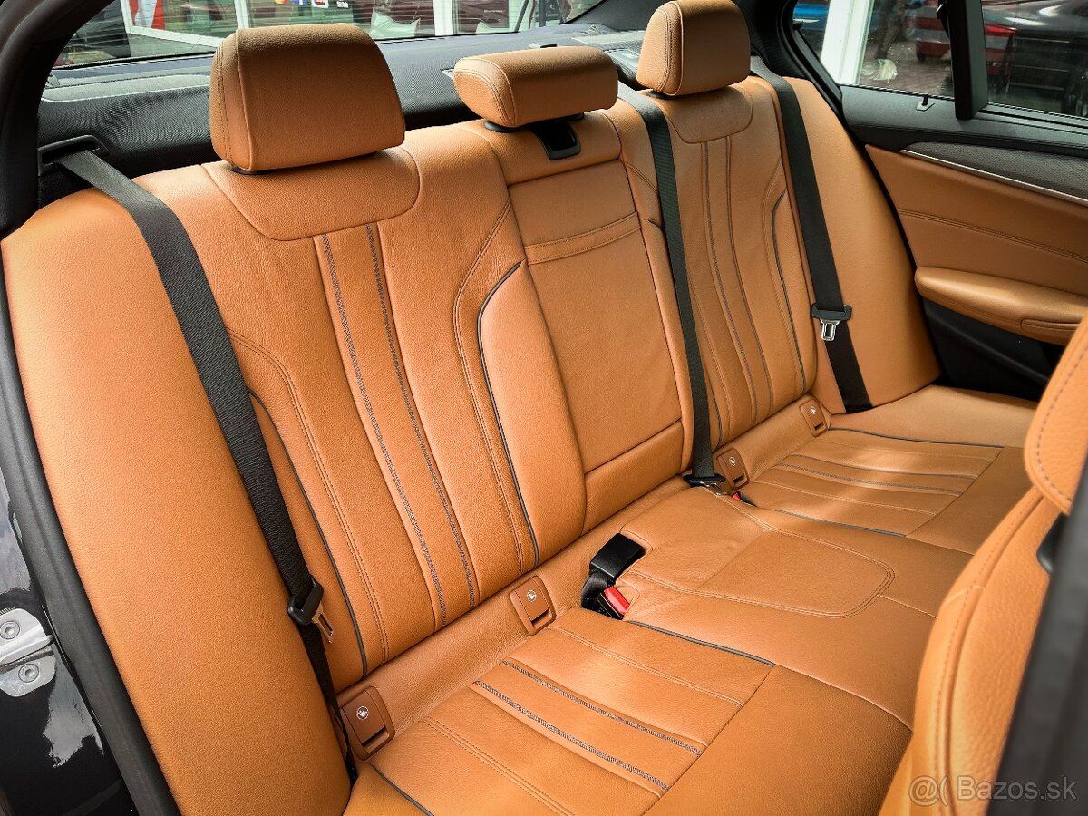 BMW M550i xDrive M-Paket 2019 - 16