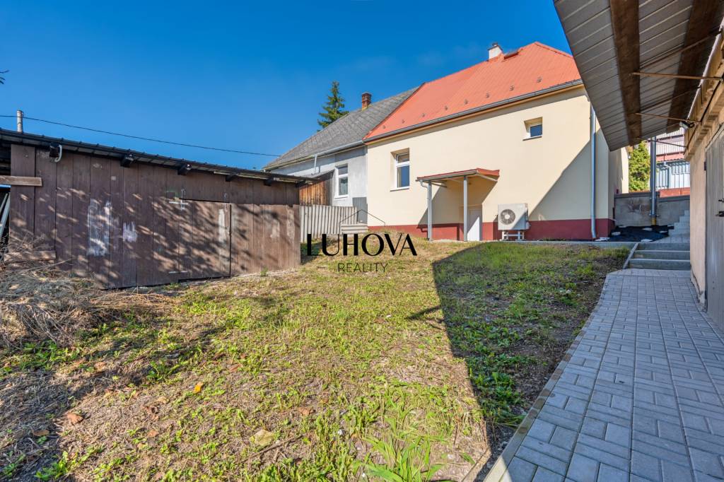 Dom na bývanie alebo podnikanie - 16