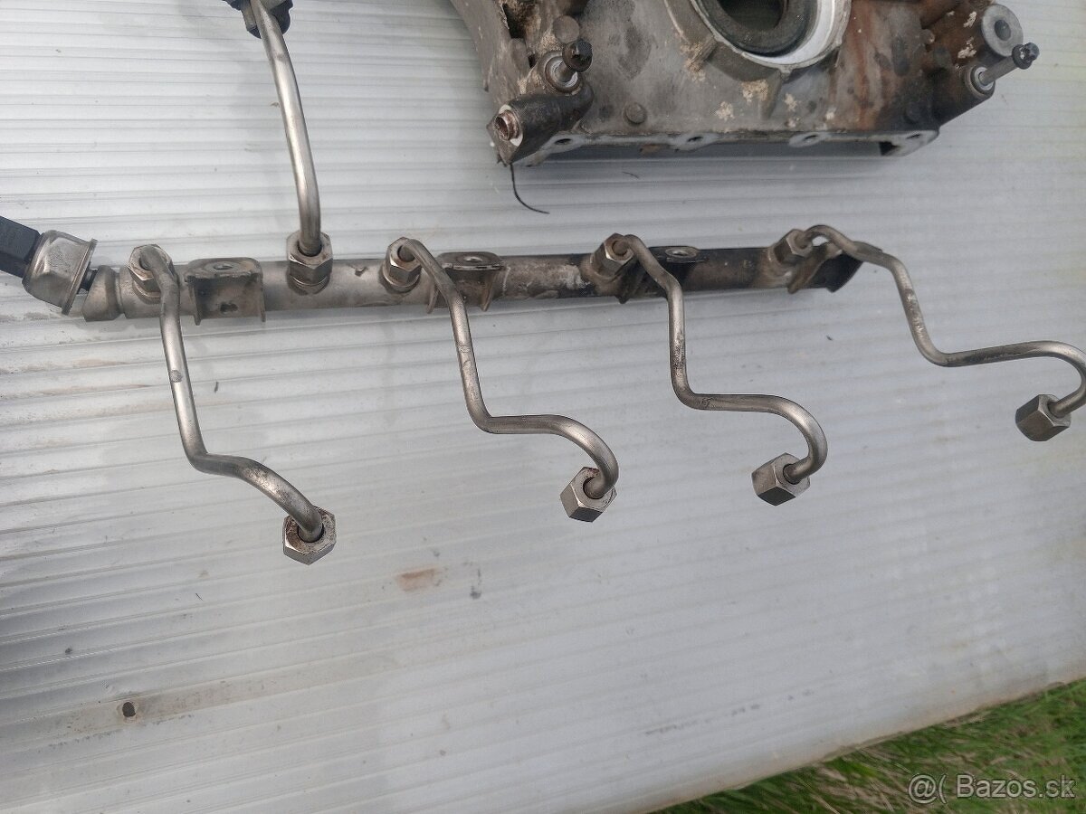 BMW f01 750i n63b44a - 16