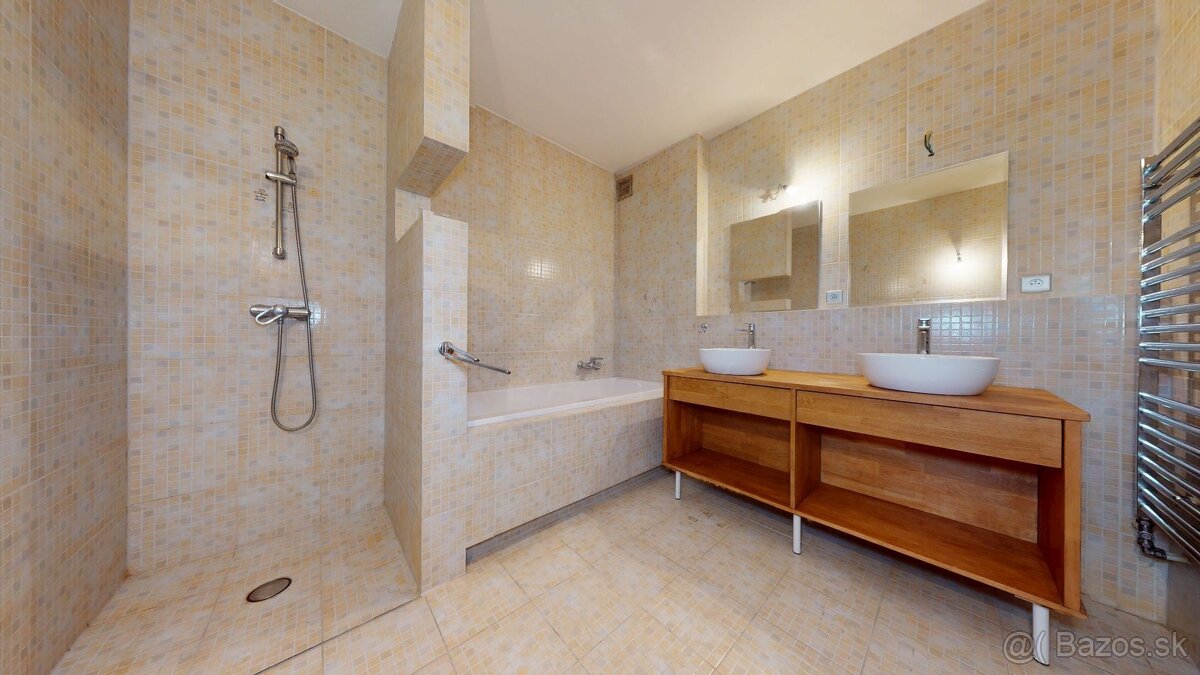 Výnimočný 6 izbový rodinný dom pri lese, Dúbravka - 16