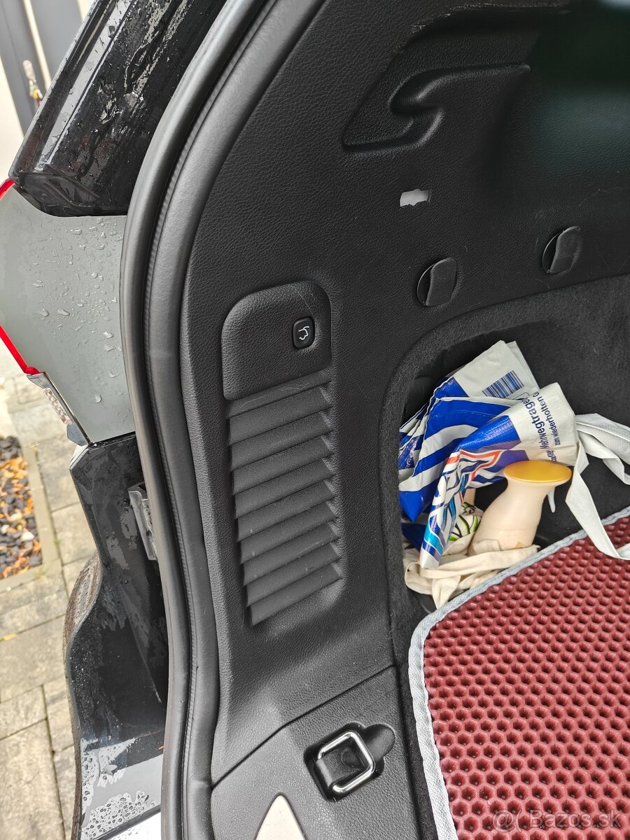 Jeep Grand Cherokee - 16