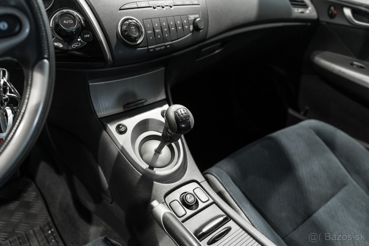 Honda Civic 1.8 VTEC Comfort - 16